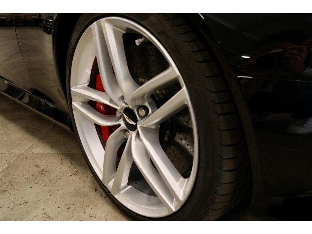Aston Martin Virage - Photo 10