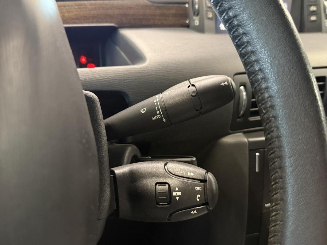 Citroën C6 - Photo 15