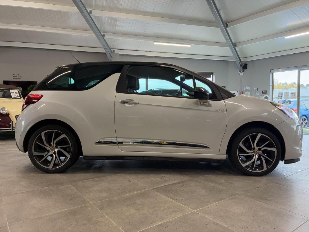 DS DS 3 - Photo 11