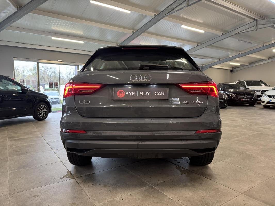 Audi Q3 - Photo 12