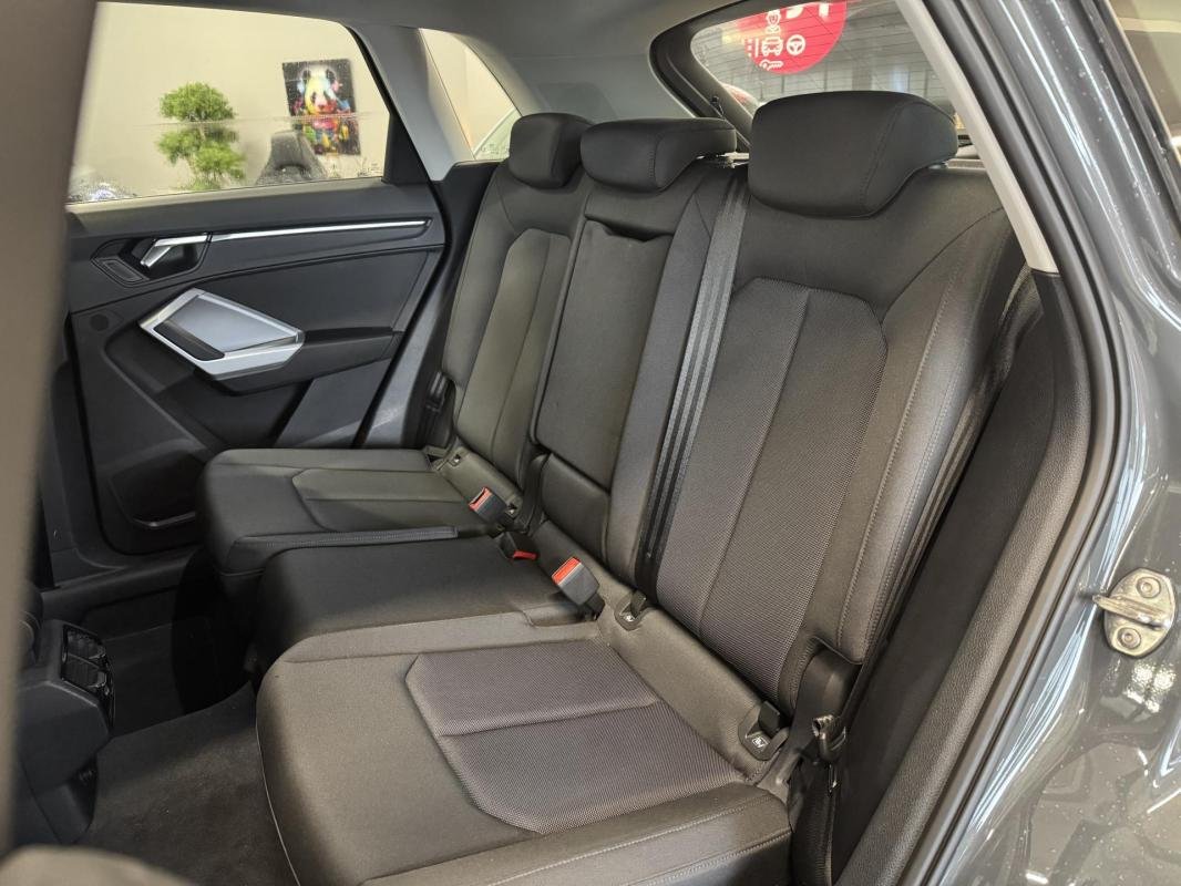 Audi Q3 - Photo 14
