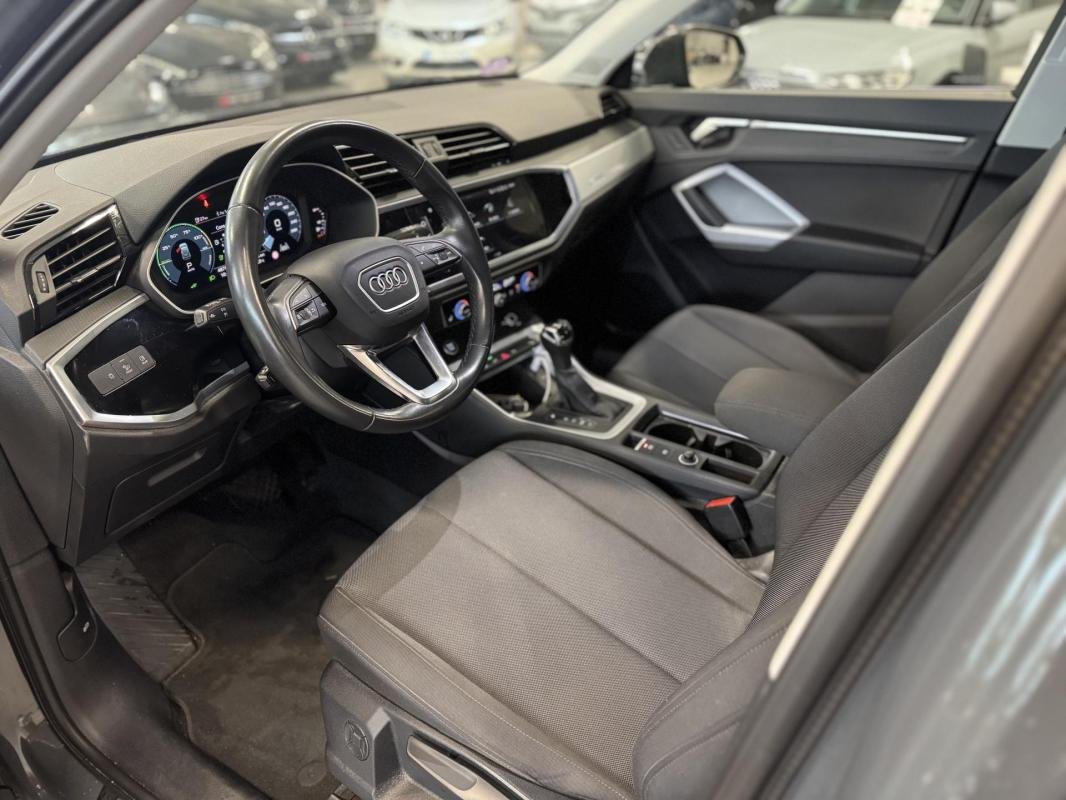 Audi Q3 - Photo 15