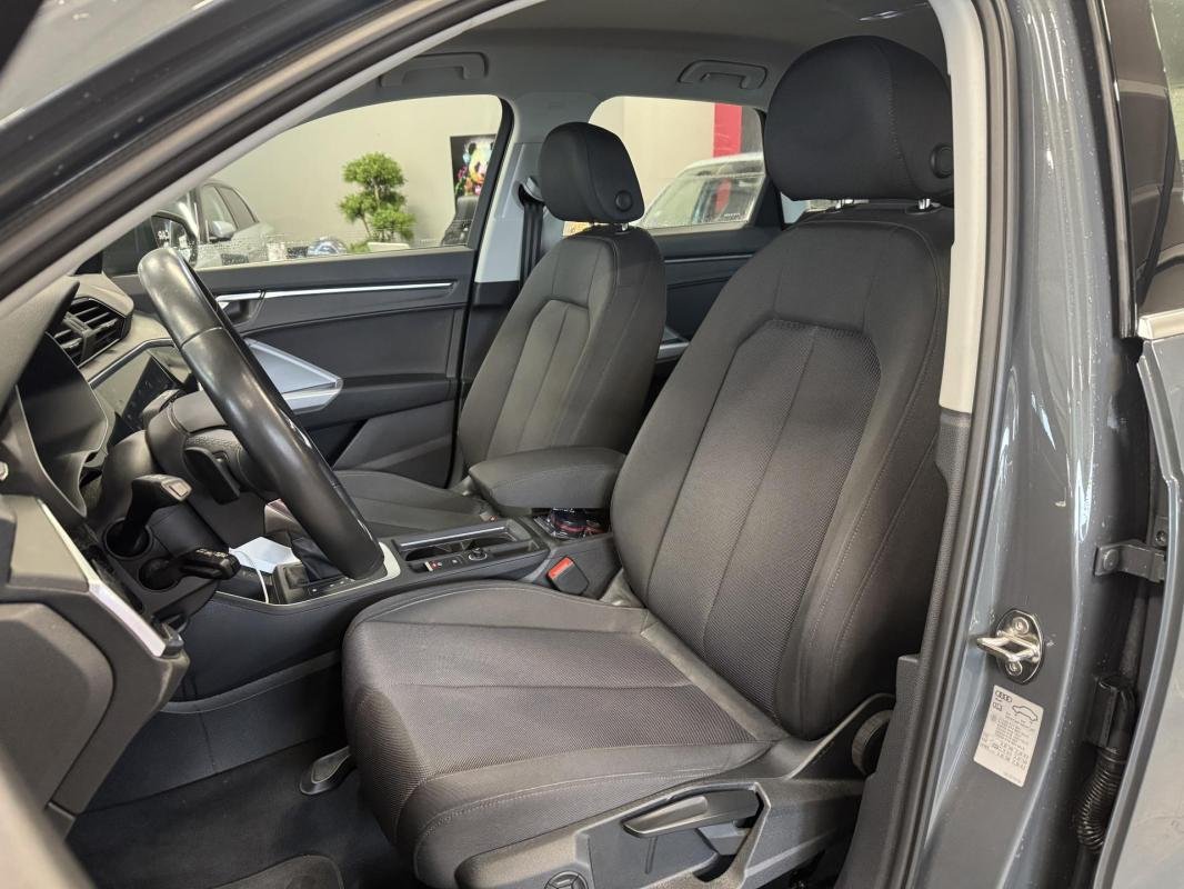 Audi Q3 - Photo 17