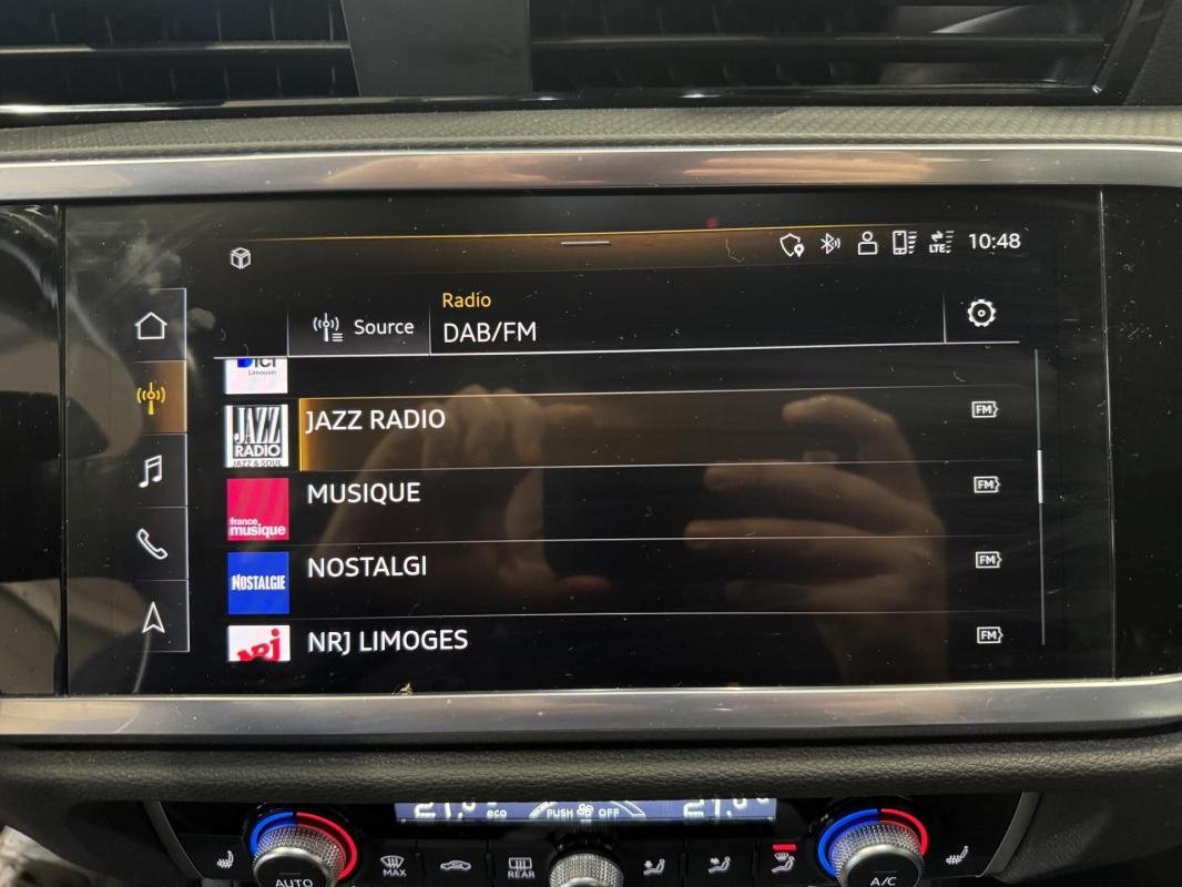 Audi Q3 - Photo 24