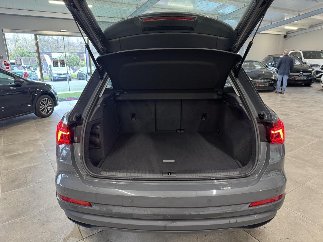 Audi Q3 - Photo 8
