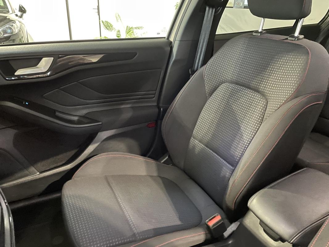 Ford Focus - Photo 16