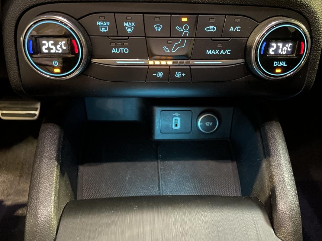 Ford Focus - Photo 19