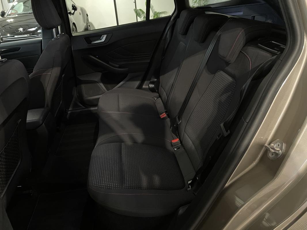 Ford Focus - Photo 30