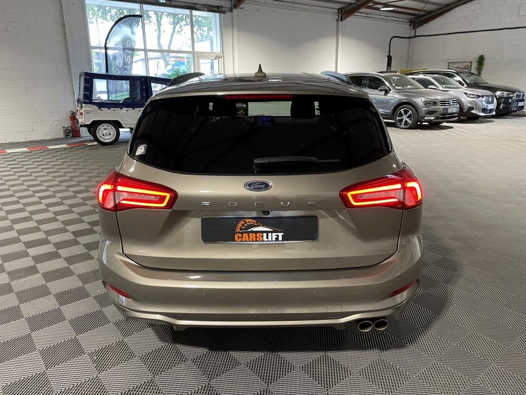 Ford Focus - Photo 6