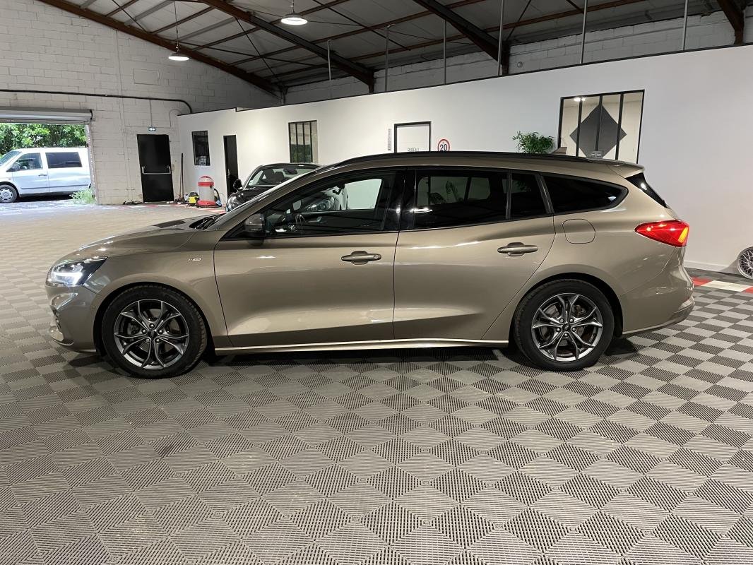 Ford Focus - Photo 8