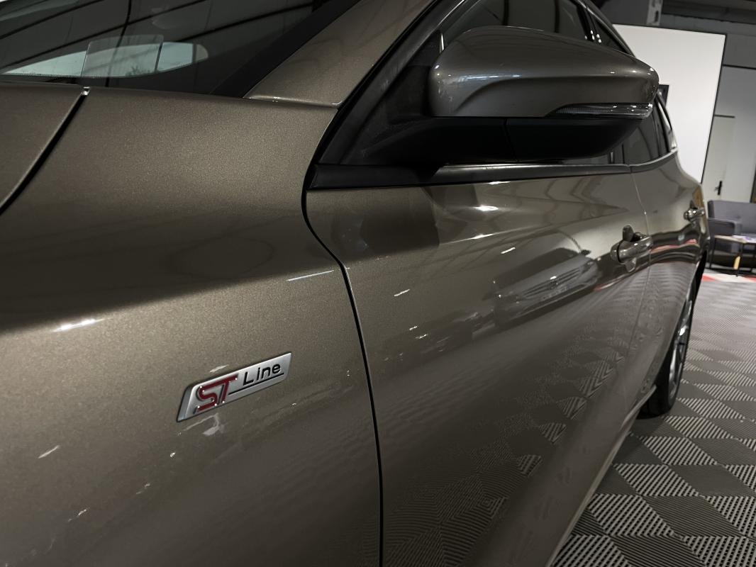 Ford Focus - Photo 9