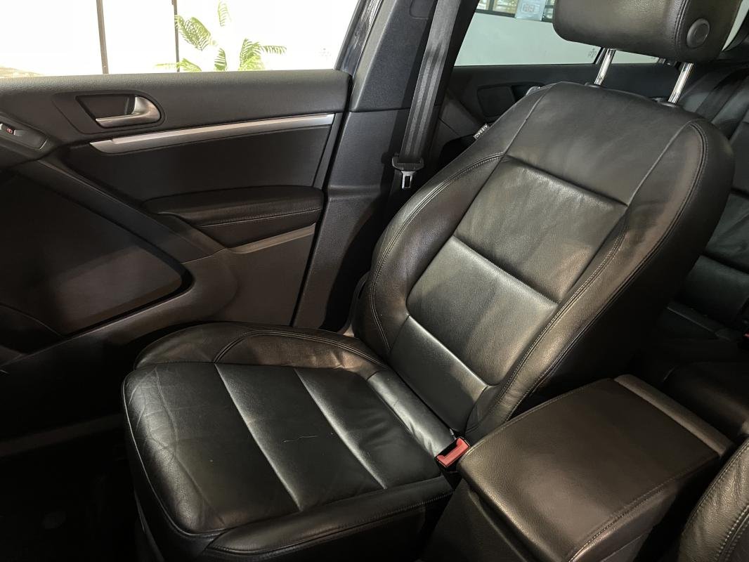 Volkswagen Tiguan - Photo 12