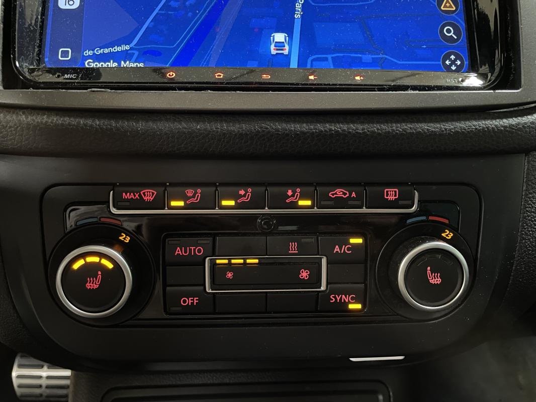 Volkswagen Tiguan - Photo 19