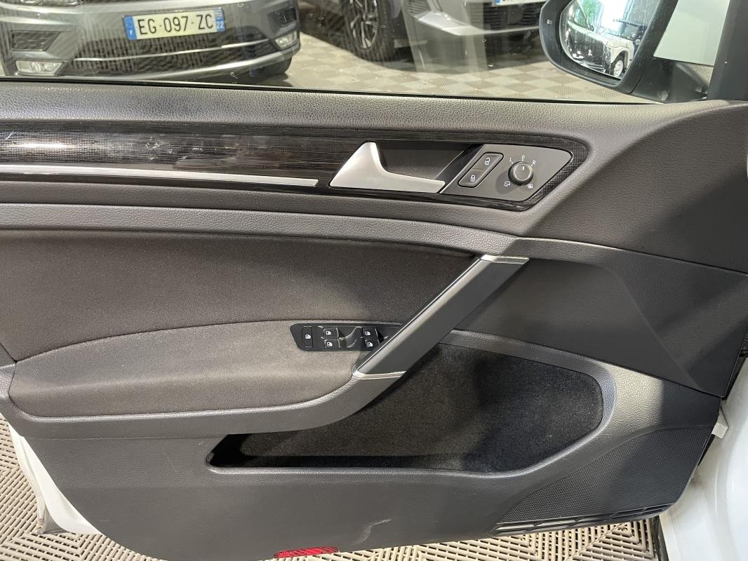 Volkswagen Golf - Photo 9