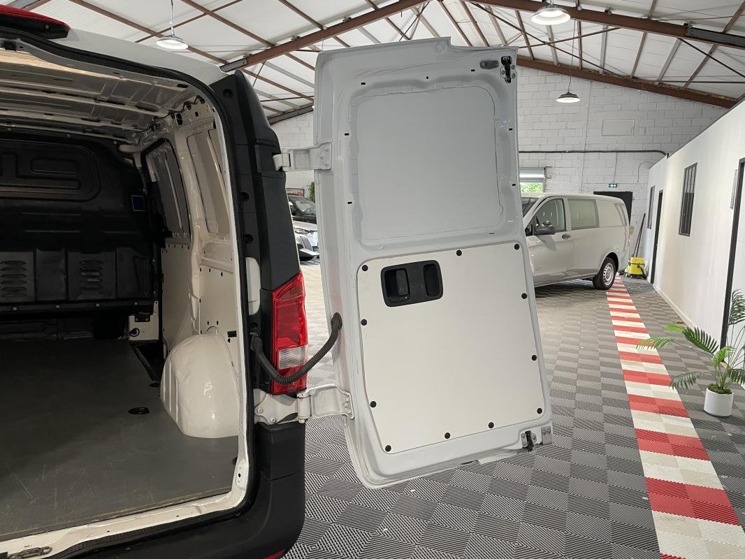 Mercedes Vito - Photo 21