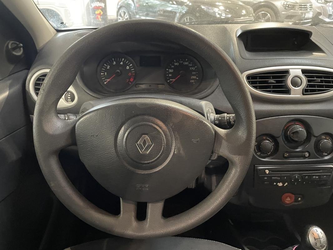Renault Clio - Photo 12