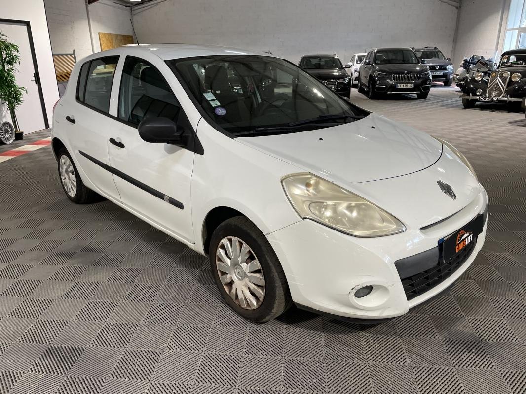 Renault Clio - Photo 3