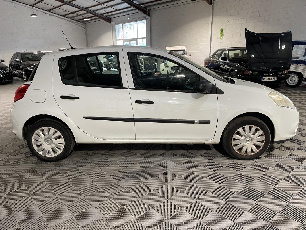 Renault Clio - Photo 8