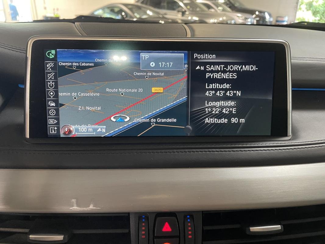 BMW X5 - Photo 18