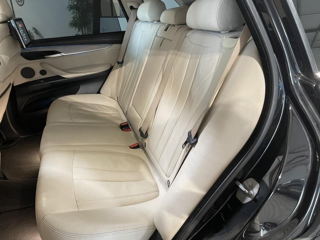 BMW X5 - Photo 33