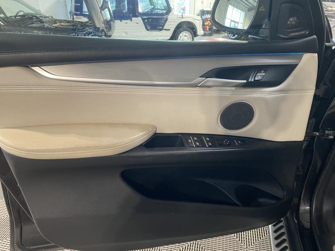 BMW X5 - Photo 9