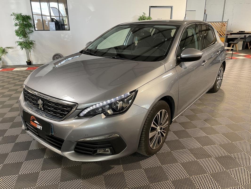 Peugeot 308 - Photo 1