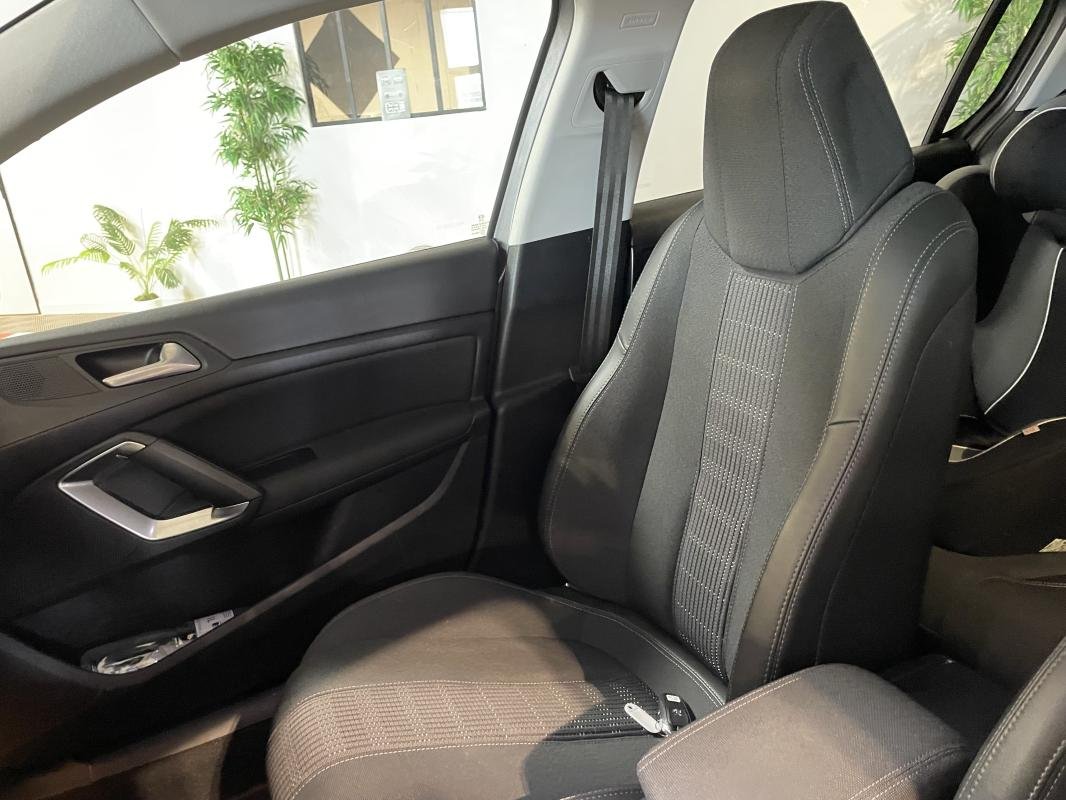 Peugeot 308 - Photo 11