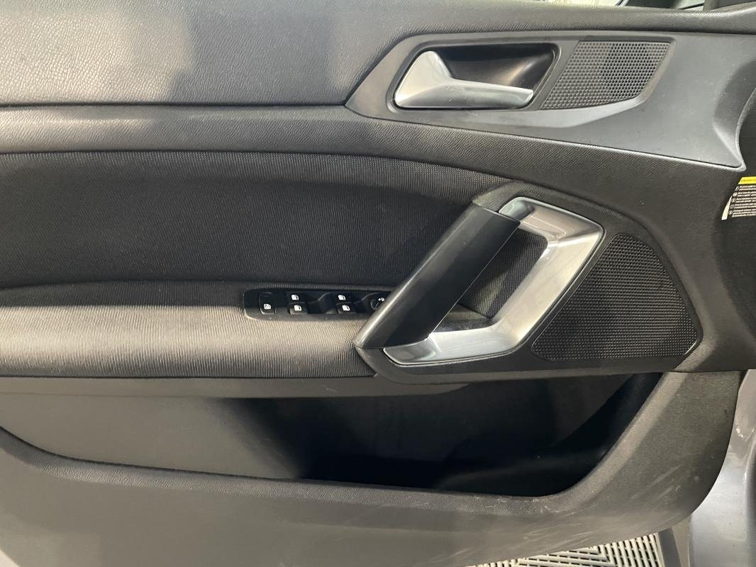 Peugeot 308 - Photo 13