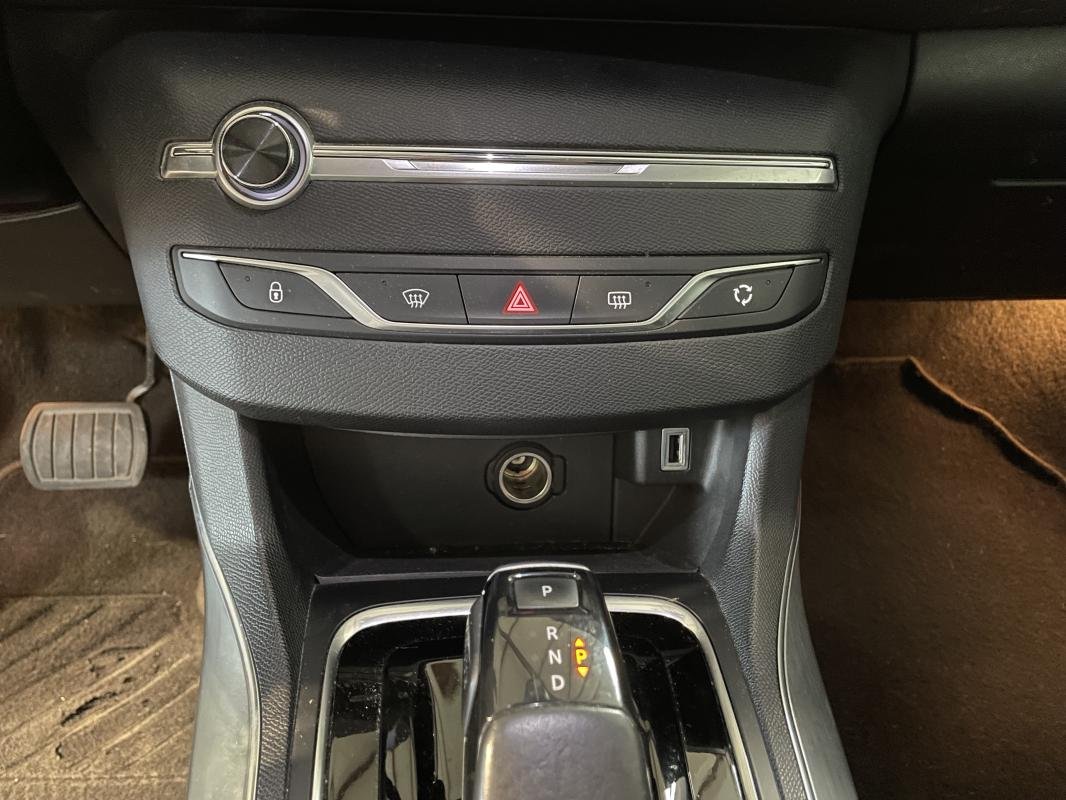 Peugeot 308 - Photo 16
