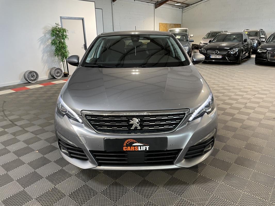 Peugeot 308 - Photo 2