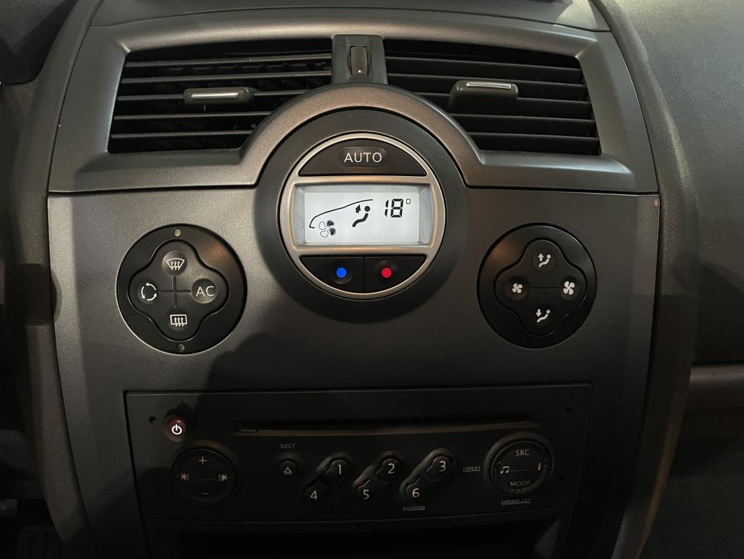 Renault Mégane - Photo 17