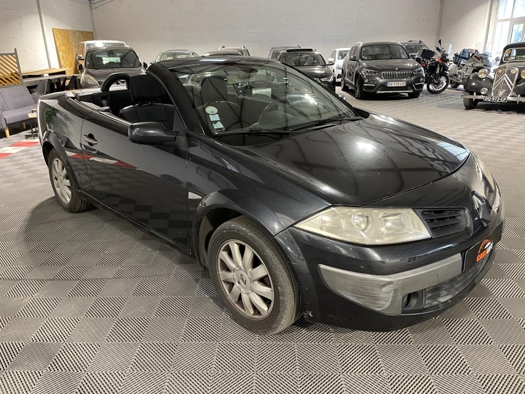 Renault Mégane - Photo 3