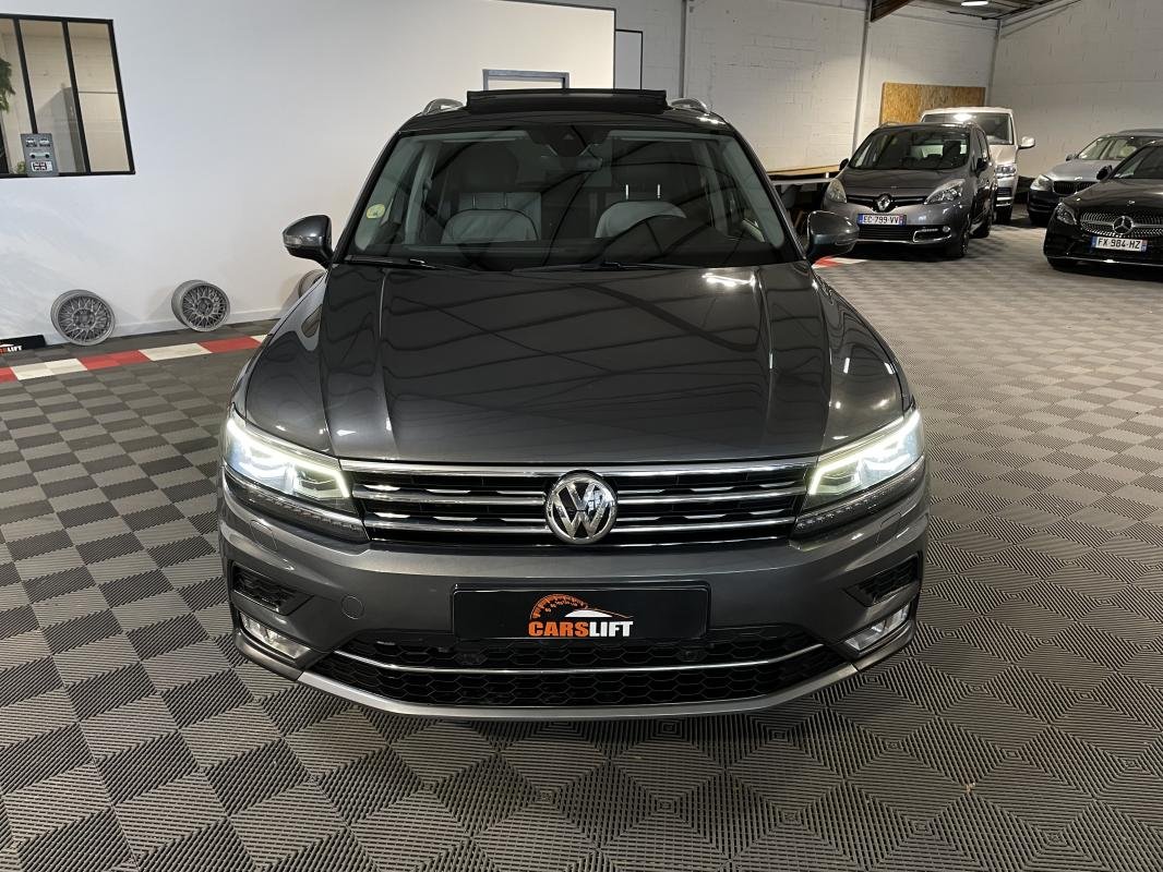 Volkswagen Tiguan - Photo 2
