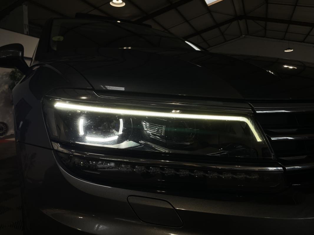 Volkswagen Tiguan - Photo 9