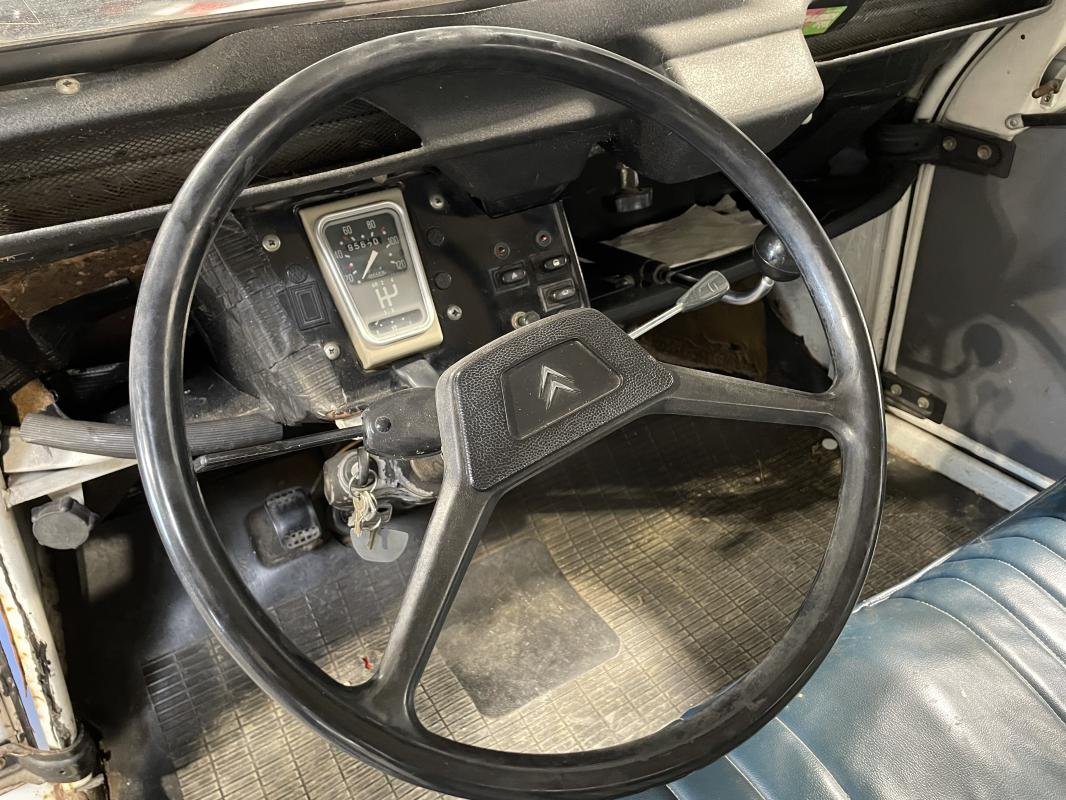 Citroën 2 CV - Photo 27