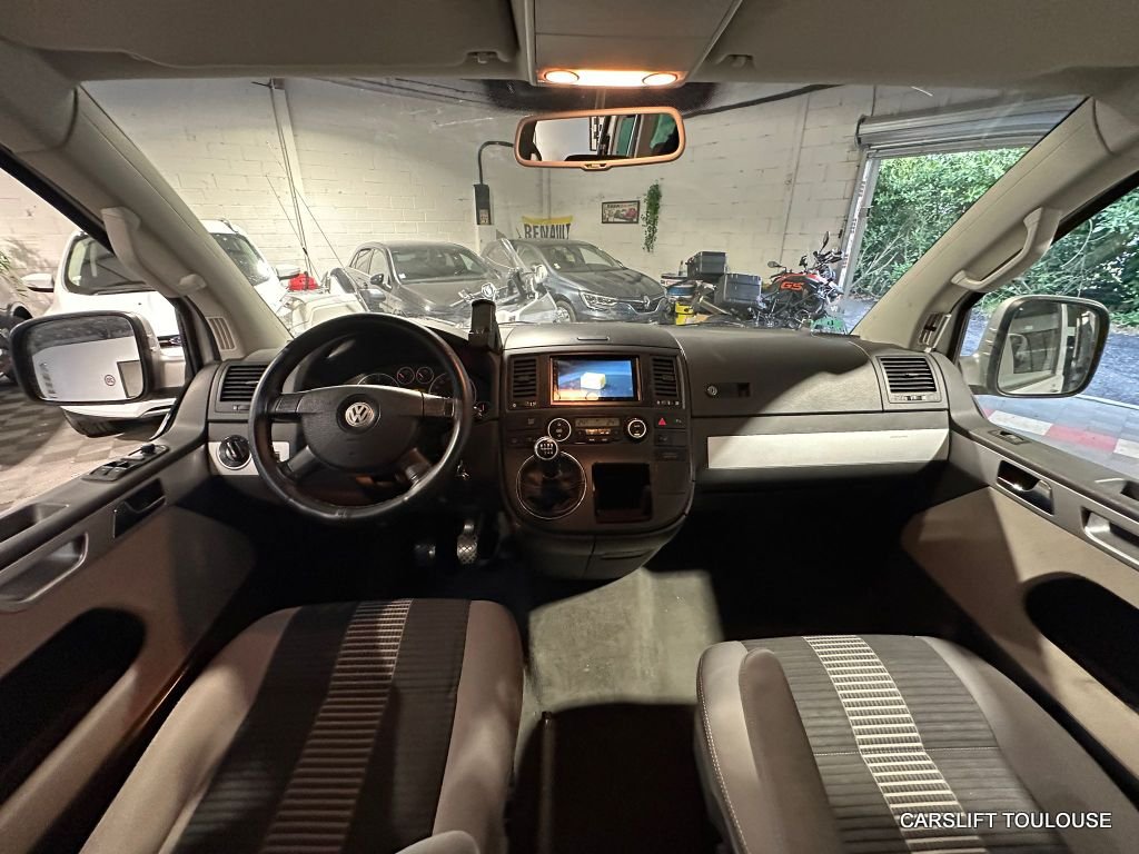 Volkswagen Multivan - Photo 12