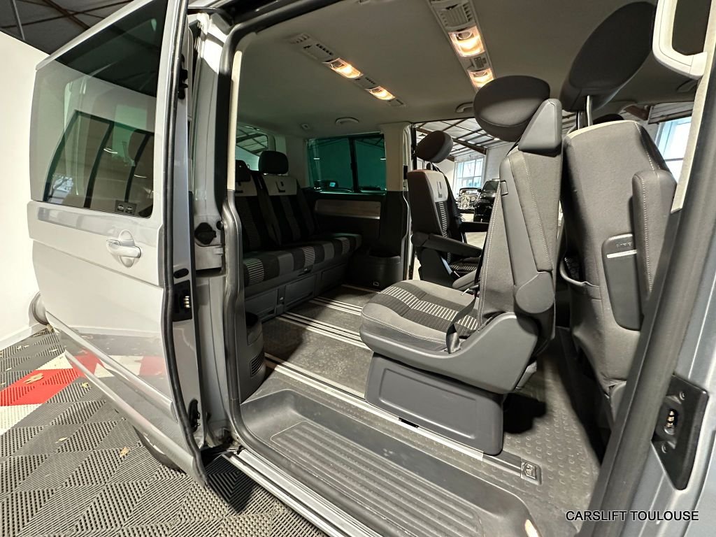 Volkswagen Multivan - Photo 17