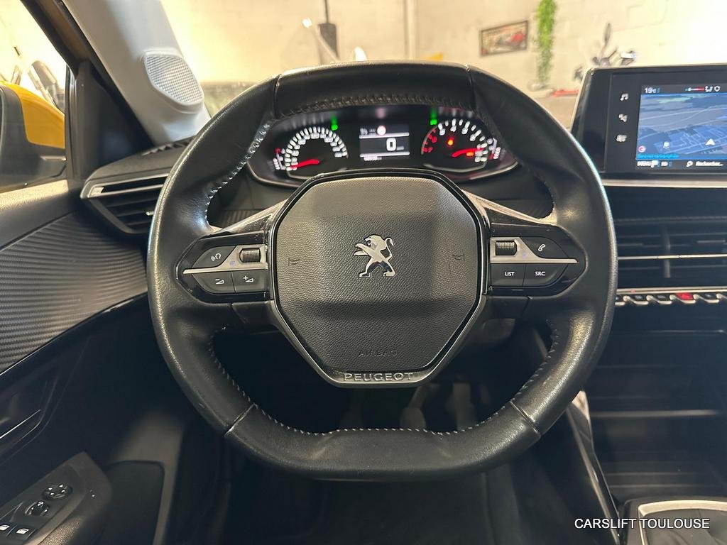 Peugeot 208 - Photo 12