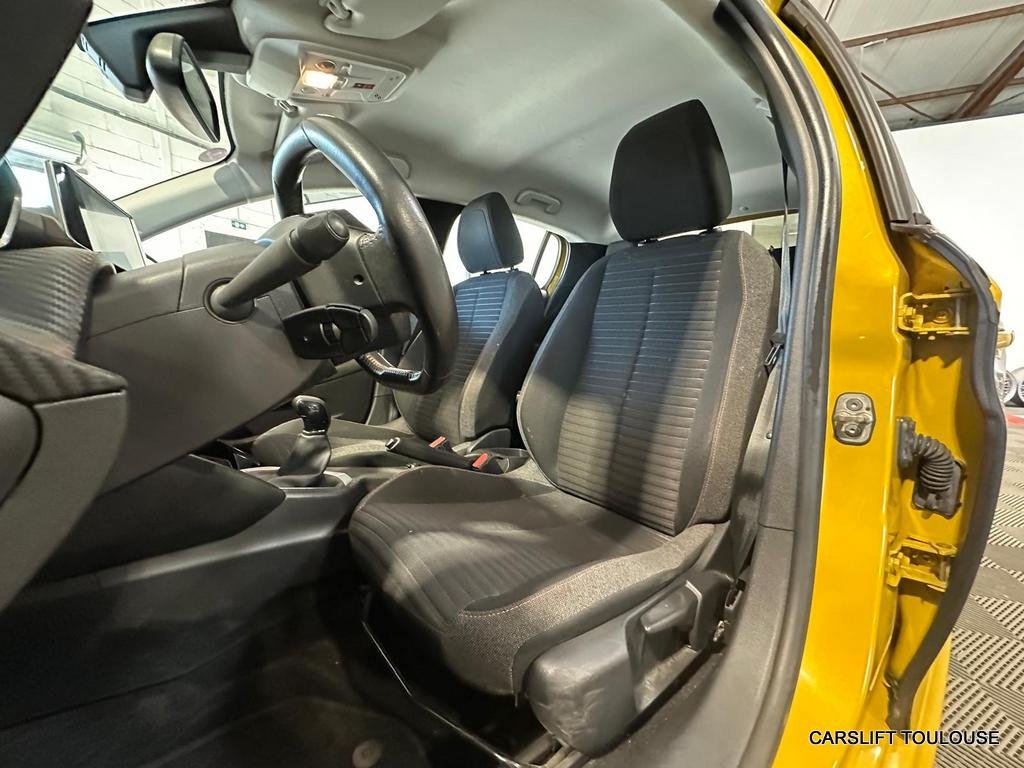 Peugeot 208 - Photo 13