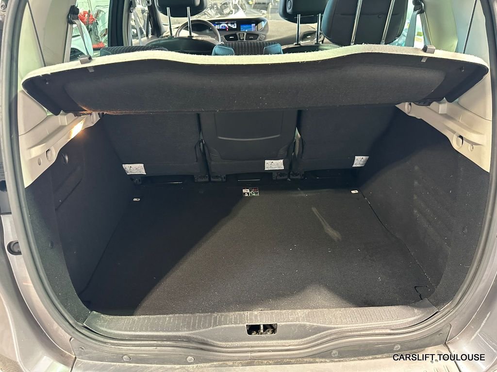 Renault Scénic - Photo 15