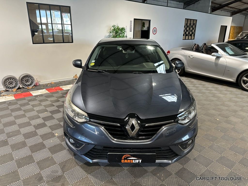 Renault Mégane - Photo 2