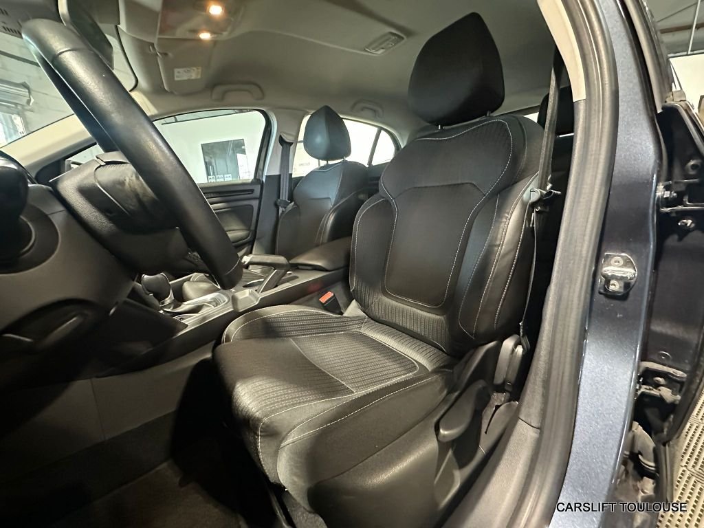 Renault Mégane - Photo 10