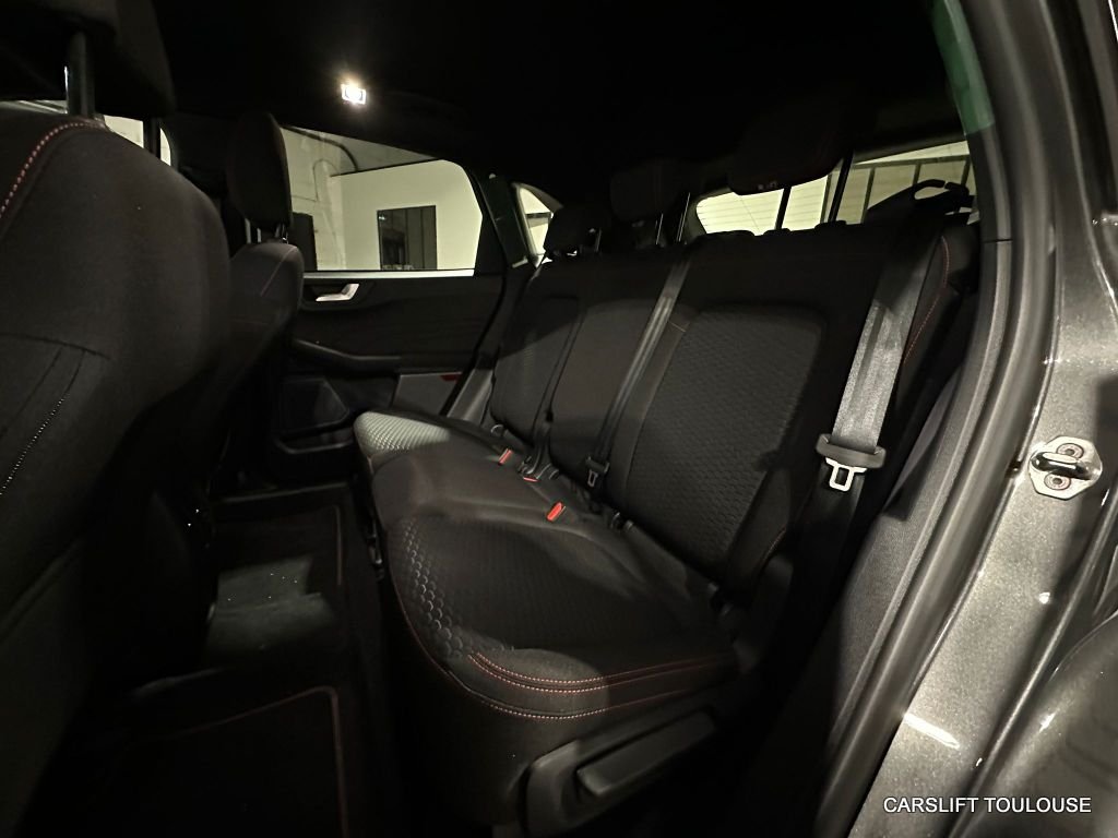 Ford Kuga - Photo 12