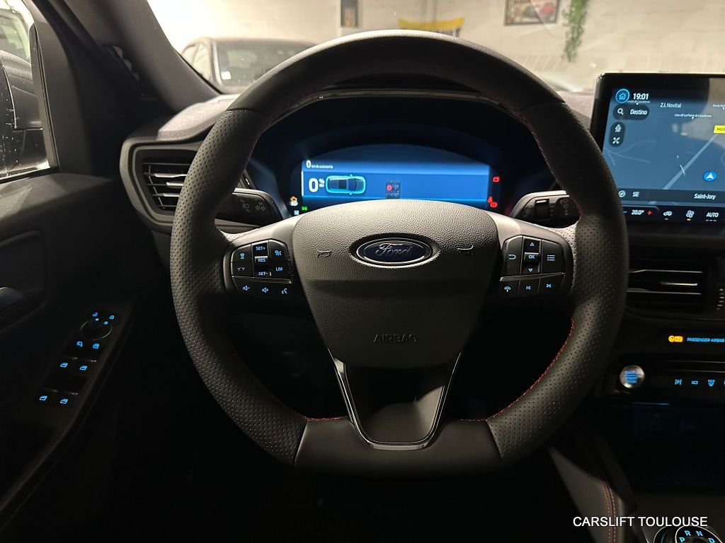Ford Kuga - Photo 15