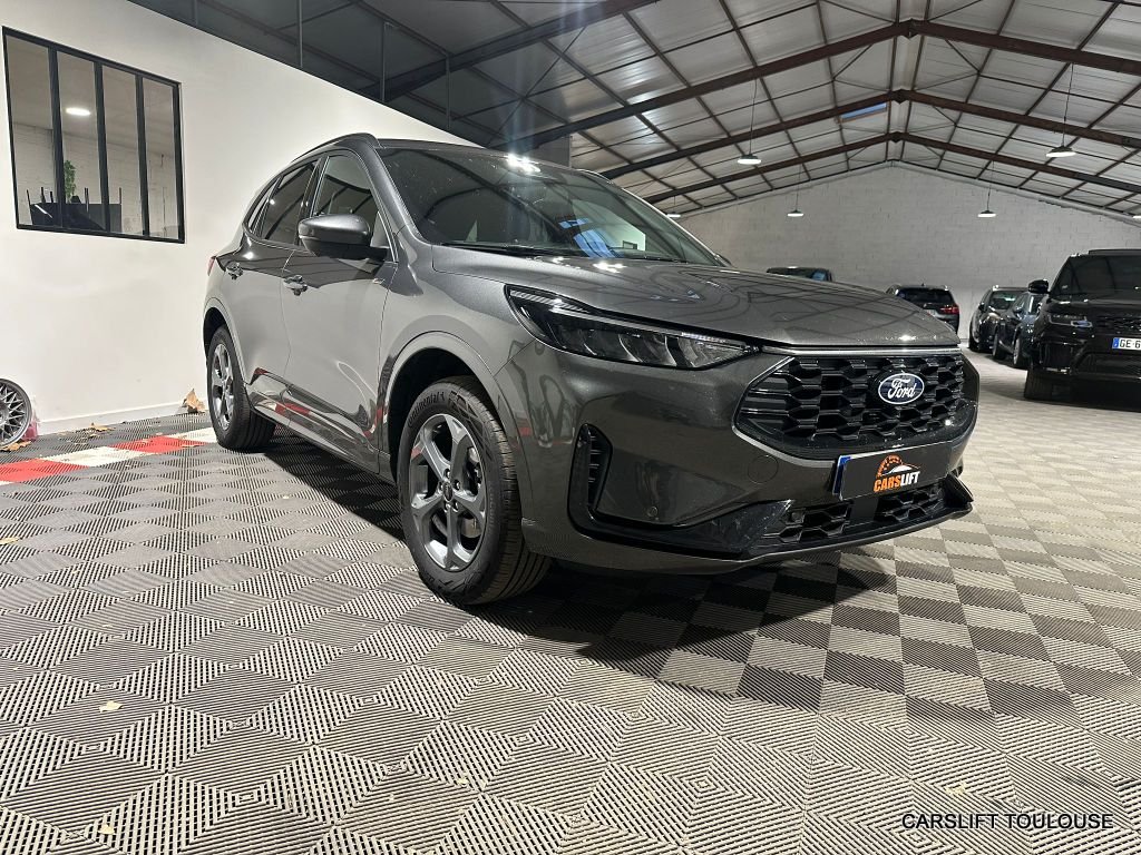 Ford Kuga - Photo 2