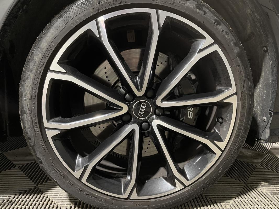 Audi RS Q3 - Photo 11