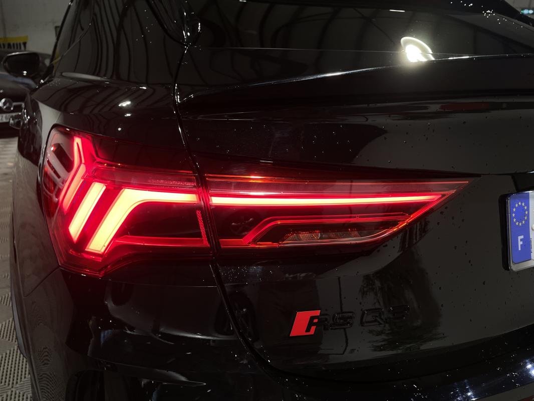 Audi RS Q3 - Photo 14