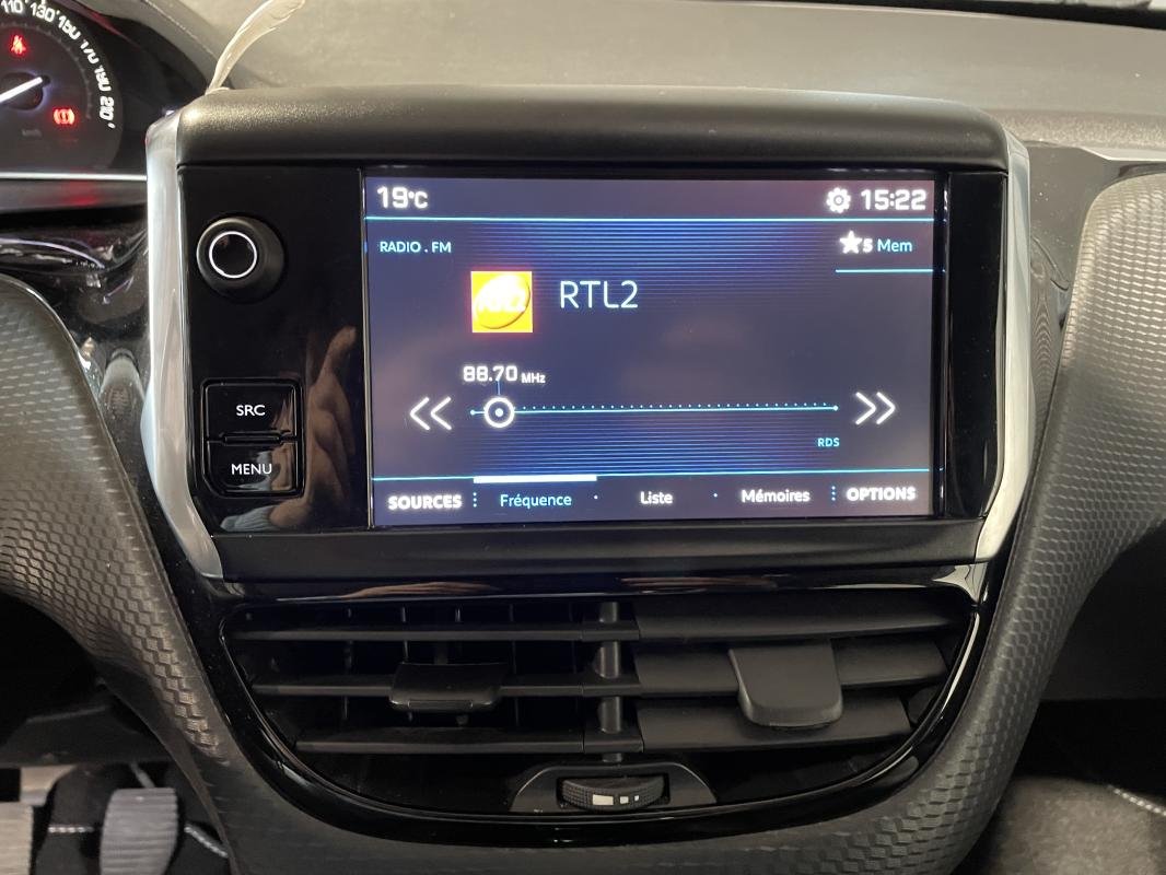 Peugeot 208 - Photo 14
