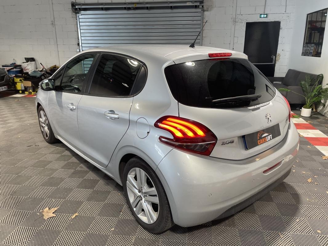 Peugeot 208 - Photo 7