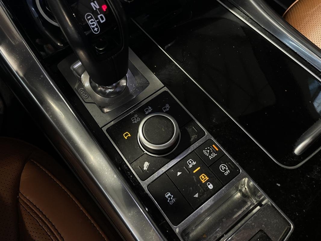 Land Rover Range Rover Sport - Photo 21